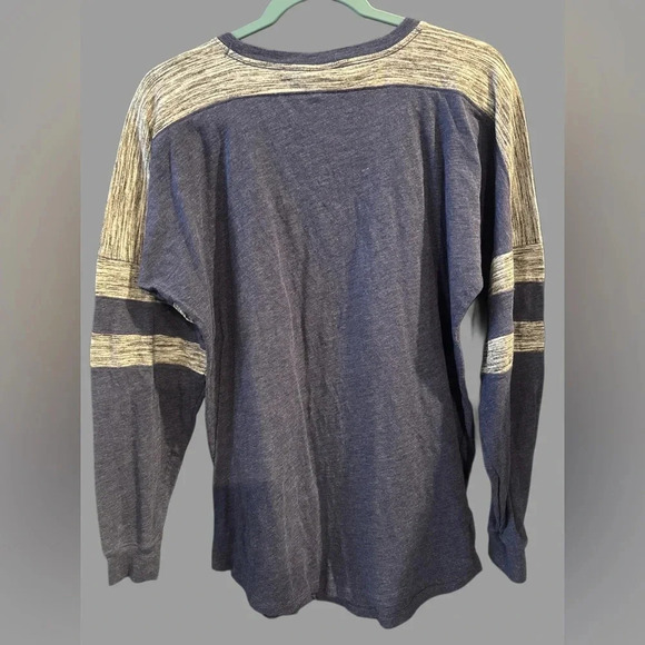 PINK brand tee - Picture 2 of 3